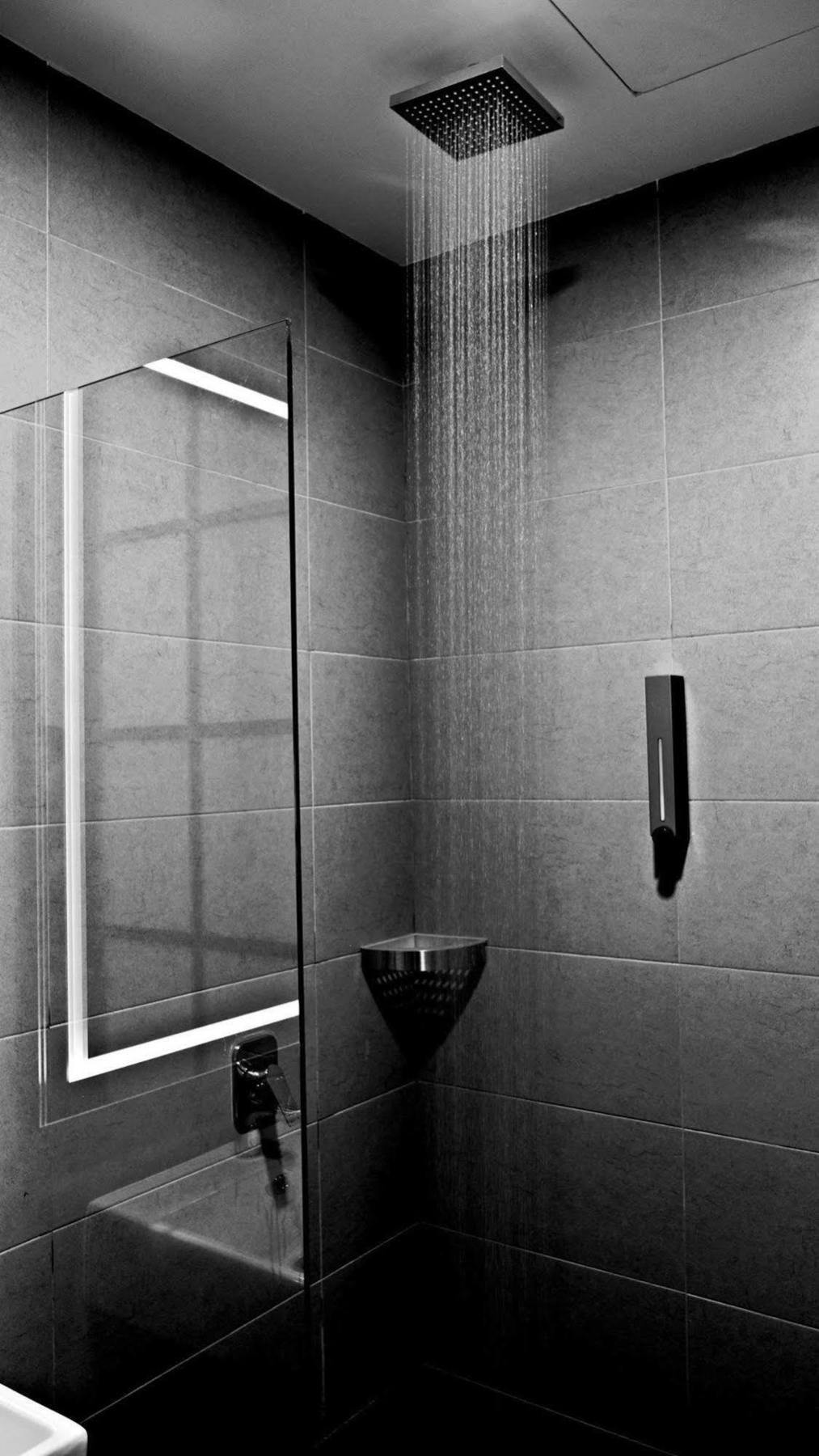 Roomies Suites Бату Феринги Екстериор снимка